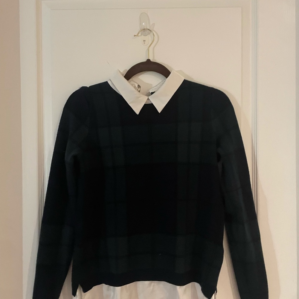 Tahari plaid sweater